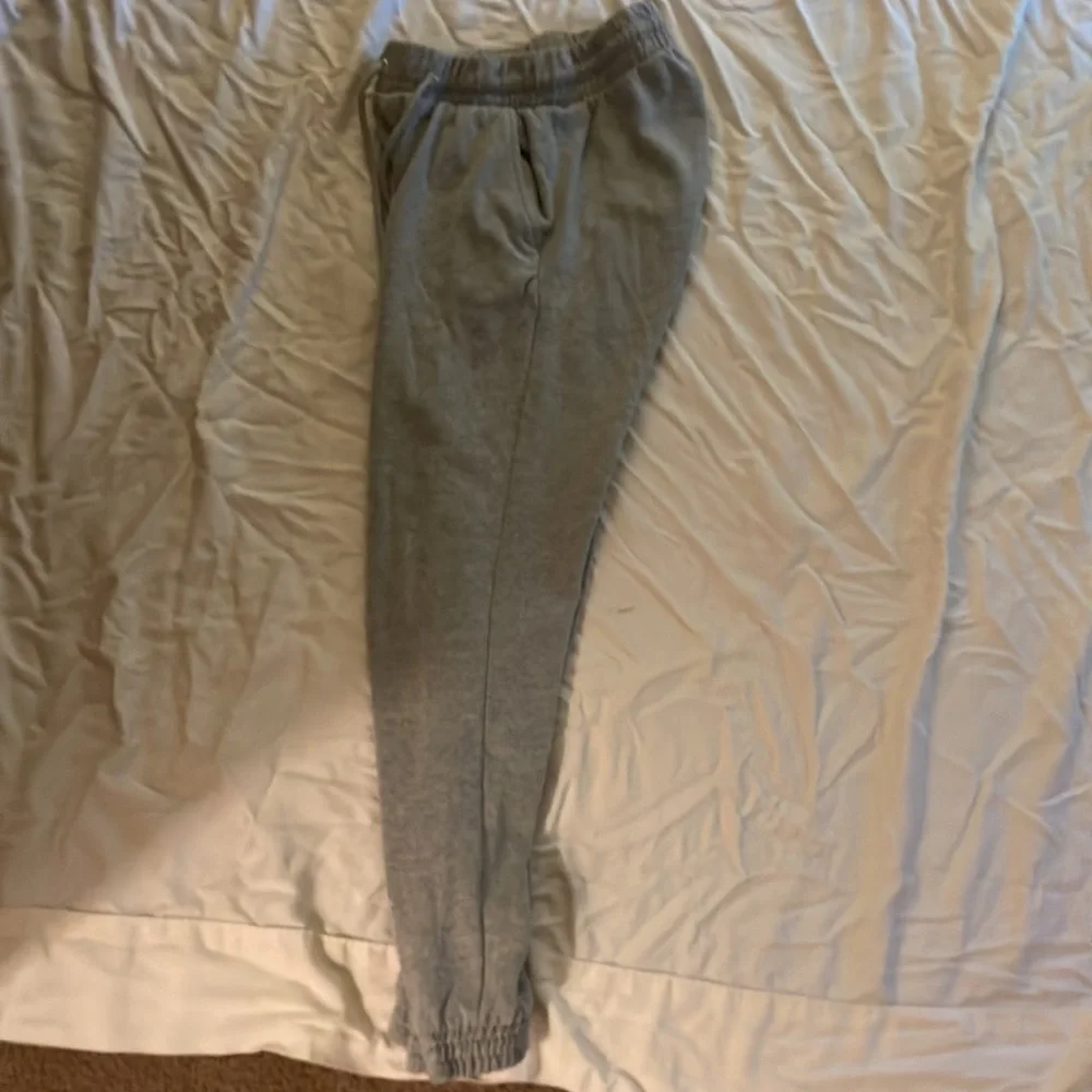 joggers - Picture 2 of 2